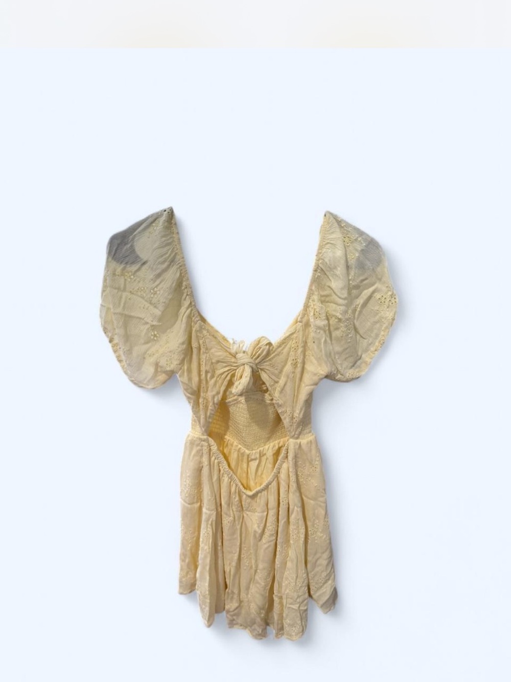 Soft Yellow Puff-Sleeve Lace Trim Nightdress